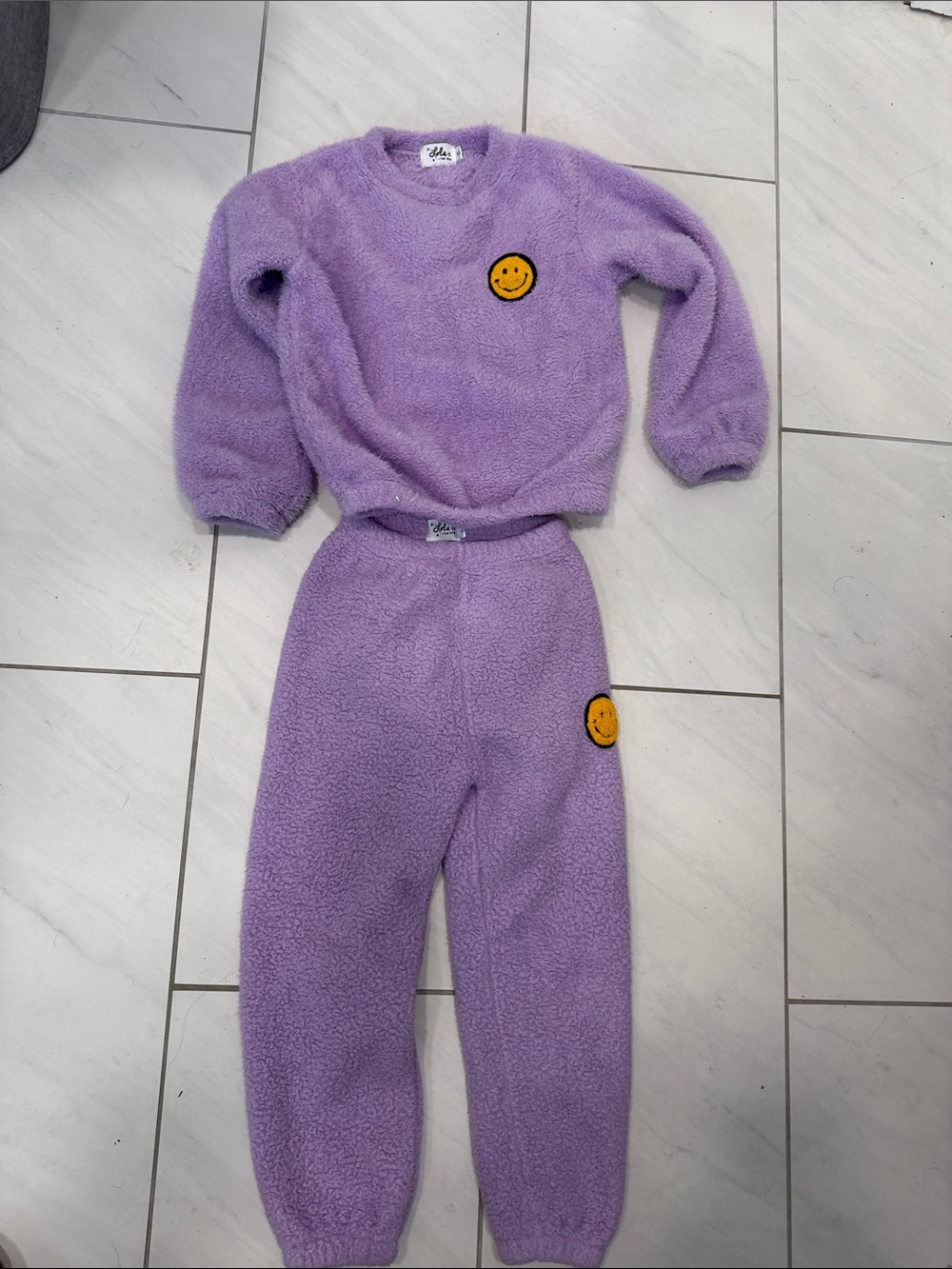 Lola + The Boys Lavender Fuzzy Smile Patch Matching Set